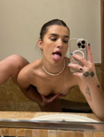 Ari Kytsya Nude Gallery