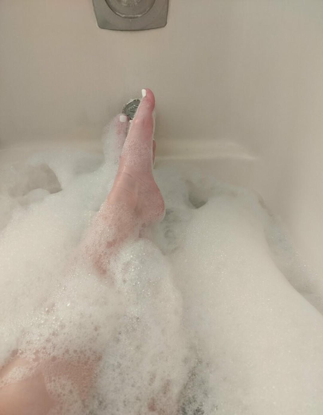 Chloe Mae Nude Gallery